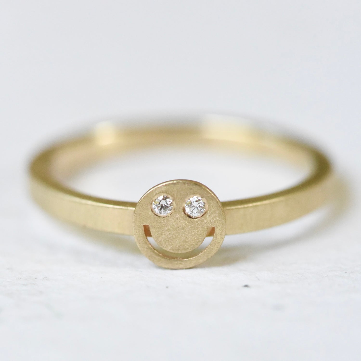 SMILEY FACE 10K GOLD RING SIZE 7